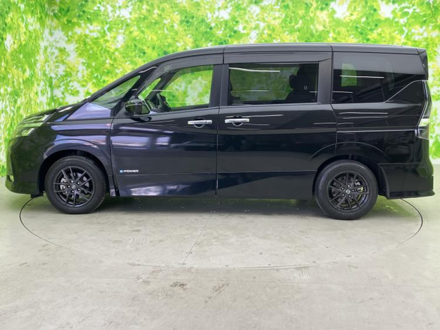 セレナ1.2 e-POWER ハイウェイスターV