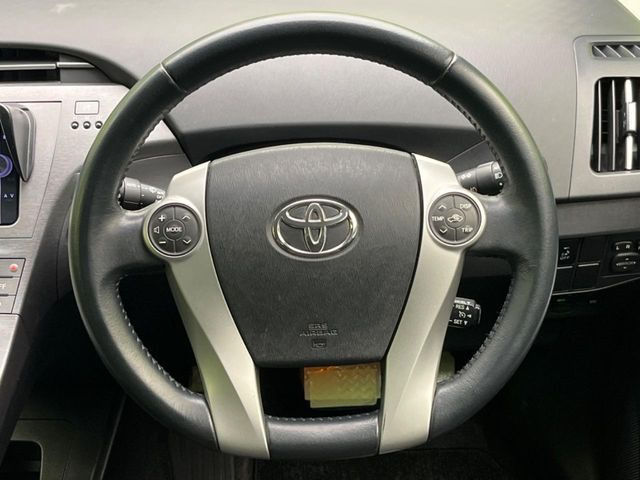 �y�����v�����X�e�A�����O�z�㎿�Ȋv���g�p���邱�ƂŁA��ɂ����������݂ƂĂ��^�]���₷���n���h���ł���