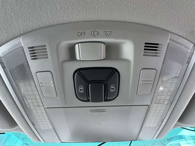 ���S���u���[��