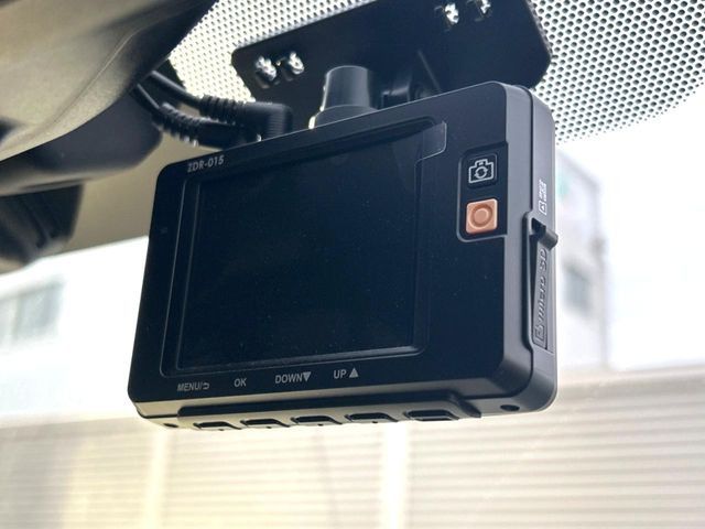 �y�h���C�u���R�[�_�[�z�h���C�u���R�[�_�[����!���s���͂������A������^�]�⎖�̂ɑ��������ہA�f���ŋL�^���A����̃��X�N�ɔ����܂��B���L�^�pSD�J�[�h�͂��q�l�����g�ł��������������K�v������܂��B