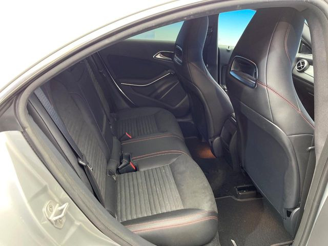 ���㕔���Ȃ��C�ɂȂ�悤�ȃL�Y�E�����ւ��蓙�A�傫�ȃ_���[�W�͂Ȃ��A�ǍD�ȏ�Ԃł��B