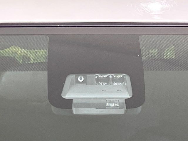 �y�v���N���b�V���Z�[�t�e�B�z�O���̎ԗ��������m���A�Փ˂������Ȏ��͌x��Œ��ӂ𑣂��A�u���[�L�𓥂ޗ͂��T�|�[�g�B�u���[�L�𓥂߂Ȃ������ꍇ�͏Փ˔�Q�y���u���[�L���쓮�A�Փˉ�����T�|�[�g���܂��B