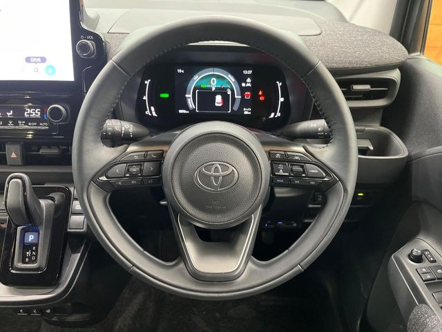 �y�����v�����X�e�A�����O�z�㎿�Ȋv���g�p���邱�ƂŁA��ɂ����������݂ƂĂ��^�]���₷���n���h���ł���