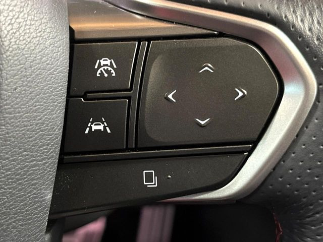 【レーダークルーズコントロール】高速道路での長距離走行が楽に!!自動で速度を保つクルーズコントロールが、衝突軽減システムと連携し、前方の車両を感知して車間を保つように速度調節してくれます!!