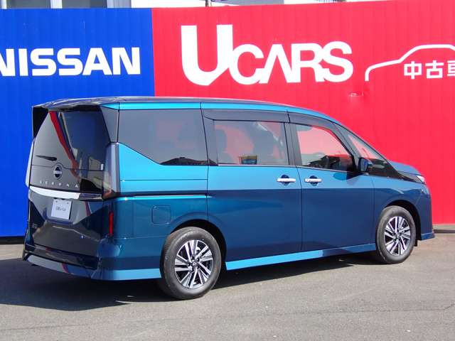 セレナ1.4 e-POWER ハイウェイスターV