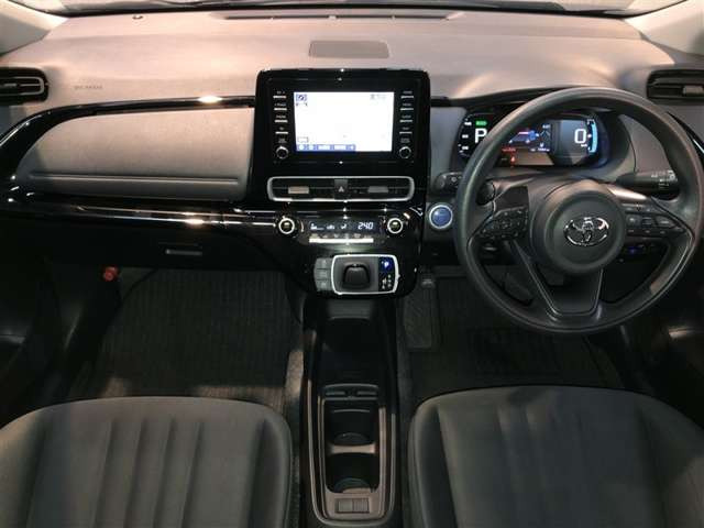 アクア1.5 X E-Four 4WD