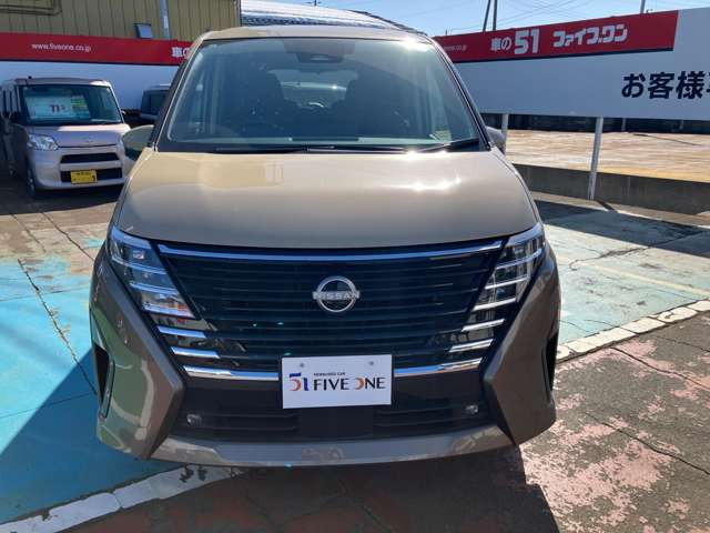 セレナ1.4 e-4ORCE ハイウェイスターV 4WD