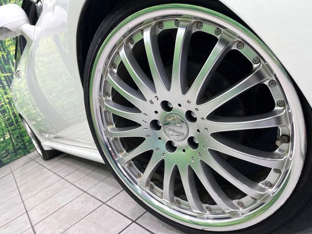 �y20�C���`�A���~�z�C�[���z�O�ςɃ}�b�`�����A���~�z�C�[���𑕒����Ă���܂��B�e��A���~�z�C�[����A�X�^�b�h���X�^�C�����戵�����Ă���܂��B���񂲑��k����������