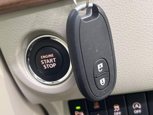 �y�L�[���X�X�^�[�g�V�X�e���z�J�o����|�P�b�g�ɓ��ꂽ�܂܂ł��h�A�̎{���E�������\�ȃX�}�[�g�L�[�𑕔��B�G���W���̃I���E�I�t�����J�M�����o���K�v����������Ƃ��Ă��֗��ł���