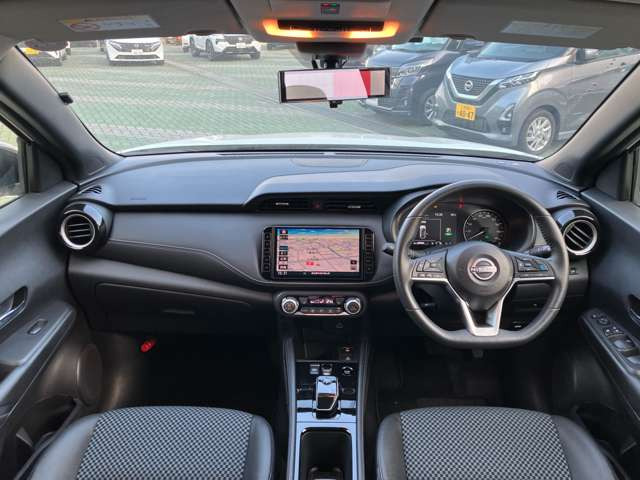 キックス1.2 X 90周年記念車 (e-POWER)