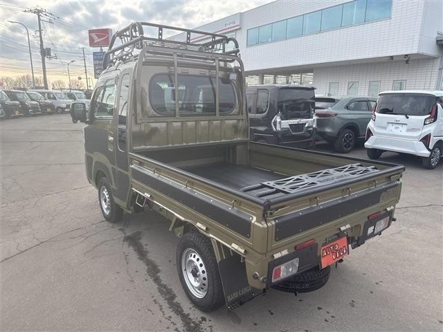 �݌ɎԂ́A�F�X�ȎԎ킪�������p�ӂ������Ă���܂��B