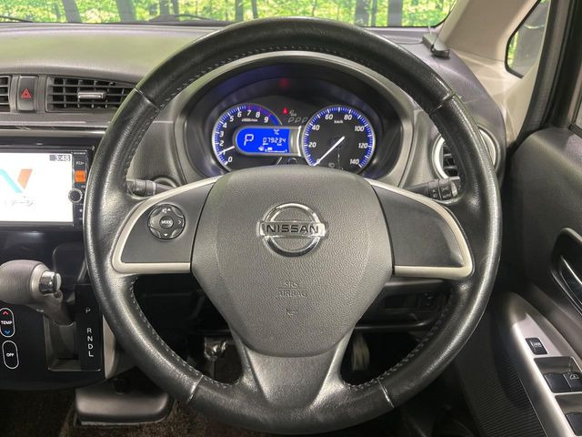 �y�����v�����X�e�A�����O�z�㎿�Ȋv���g�p���邱�ƂŁA��ɂ����������݂ƂĂ��^�]���₷���n���h���ł���