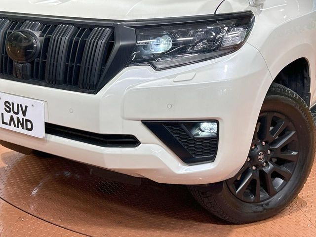 �yLED�w�b�h���C�g�z���V����ԑ��s�����ǍD�Ȏ��E���m�ۂ����S���ĉ^�]�ł��鍂�P�xLED�w�b�h���C�g�𑕔�!�_�����x�������A����d�͂��}�����Ă��܂��B