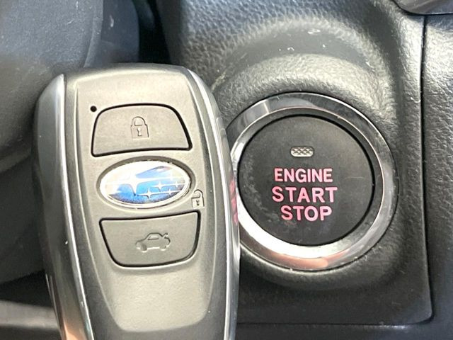 �y�A�N�Z�X�L�[&�v�b�V���X�^�[�g�z�J�o����|�P�b�g�ɓ��ꂽ�܂܂ł��h�A�̎{���E�������\�ȃX�}�[�g�L�[�𑕔��B�G���W���̃I���E�I�t�����J�M�����o���K�v�������A�{�^�����v�b�V�����邾����OK��