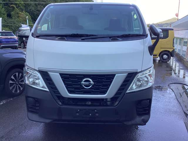 NV350キャラバン2.5 中温冷凍バン DX ロング ディーゼル 4WD