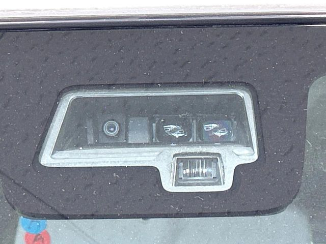 �y�X�Y�L �Z�[�t�e�B�T�|�[�g�z���s���ɑO���̎ԗ�����F�����A�Փ˂������Ȏ��͌x��ƃu���[�L�ŏՓˉ���Ɣ�Q�y�����A�V�X�g�B�����S�Ƀh���C�u�����y���݂��������܂��B