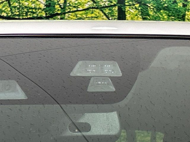 �y�X�}�[�g�V�e�B�u���[�L�T�|�[�g�z�ᑬ���s���ɑO���̎ԗ�����F�����A�Փ˂������Ȏ��͌x��ƃu���[�L�ŏՓˉ���Ɣ�Q�y�����A�V�X�g�B�����S�Ƀh���C�u�����y���݂��������܂��B