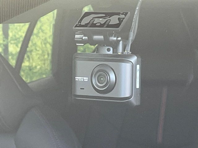 �y�h���C�u���R�[�_�[�z�h���C�u���R�[�_�[����!���s���͂������A������^�]�⎖�̂ɑ��������ہA�f���ŋL�^���A����̃��X�N�ɔ����܂��B���L�^�pSD�J�[�h�͂��q�l�����g�ł��������������K�v������܂��B