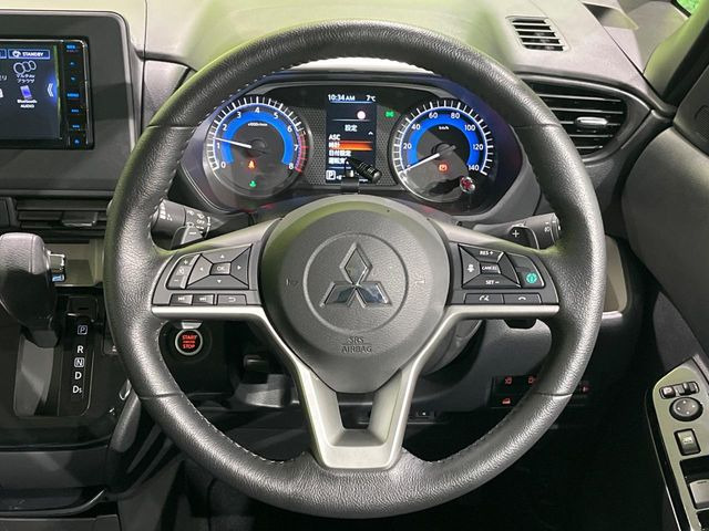 �y�����v�����X�e�A�����O�z�㎿�Ȋv���g�p���邱�ƂŁA��ɂ����������݂ƂĂ��^�]���₷���n���h���ł���