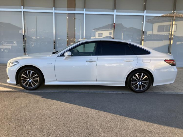 クラウンハイブリッド 2.5 S Cパッケージ