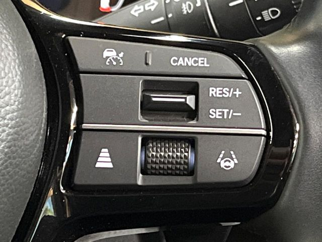 �y�A�_�v�e�B�u�N���[�Y�R���g���[���z�������H�ł̒��������s���y��!!�����ő��x��ۂN���[�Y�R���g���[�����A�Փˌy���V�X�e���ƘA�g���A�O���̎ԗ������m���ĎԊԂ�ۂ悤�ɑ��x���߂��Ă���܂�!!