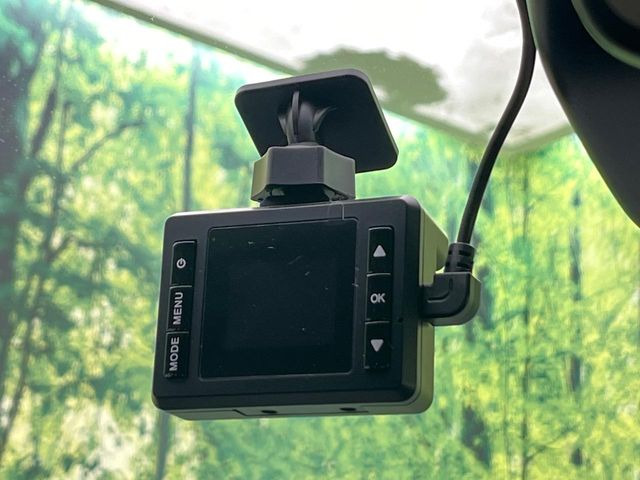 �y�h���C�u���R�[�_�[�z�h���C�u���R�[�_�[����!���s���͂������A������^�]�⎖�̂ɑ��������ہA�f���ŋL�^���A����̃��X�N�ɔ����܂��B���L�^�pSD�J�[�h�͂��q�l�����g�ł��������������K�v������܂��B