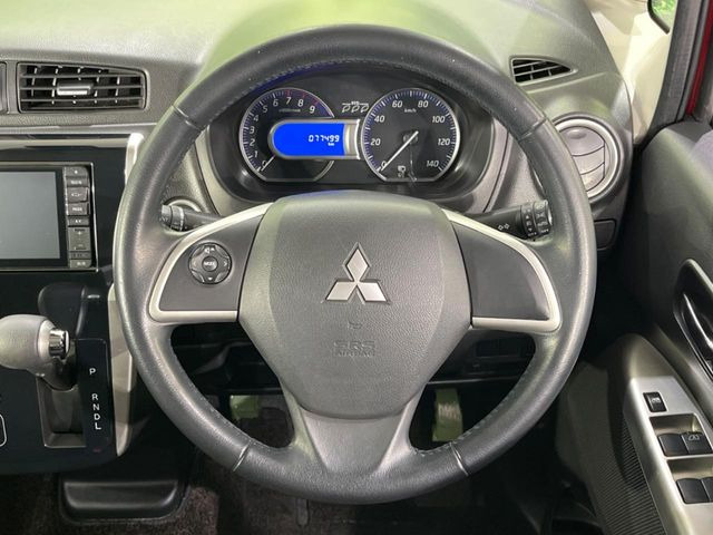 �y�����v�����X�e�A�����O�z�㎿�Ȋv���g�p���邱�ƂŁA��ɂ����������݂ƂĂ��^�]���₷���n���h���ł���