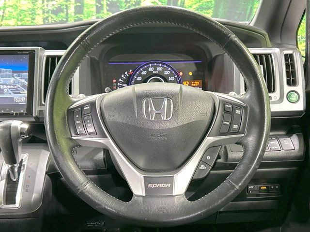 �y�����v�����X�e�A�����O�z�㎿�Ȋv���g�p���邱�ƂŁA��ɂ����������݂ƂĂ��^�]���₷���n���h���ł���