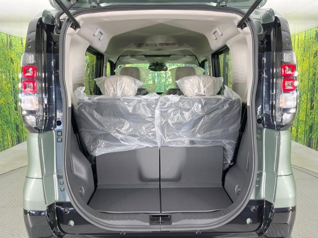 ���i�̂���������ʋ΁A���}���ɏ\���ȉ׎��X�y�[�X���m�ۂ��Ă���܂��B�Z�J���h�V�[�g��|���ƁA�傫�ȉו��̐ύڂ��\�ł���