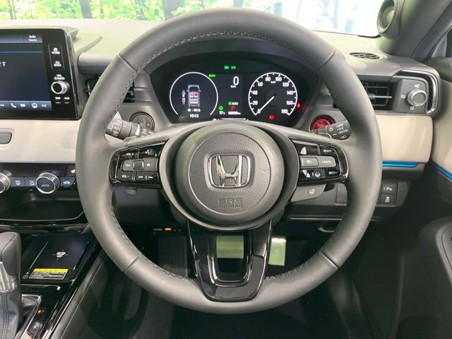 �y�����v�����X�e�A�����O�z�㎿�Ȋv���g�p���邱�ƂŁA��ɂ����������݂ƂĂ��^�]���₷���n���h���ł���