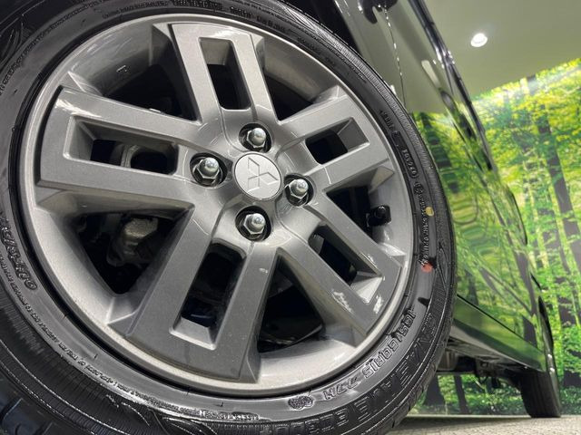 �y����15�C���`�A���~�z�C�[���z�O�ςɃ}�b�`���������A���~�z�C�[���𑕒����Ă���܂��B�e��ЊO�A���~�z�C�[����A�X�^�b�h���X�^�C�����戵�����Ă���܂��B���񂲑��k����������