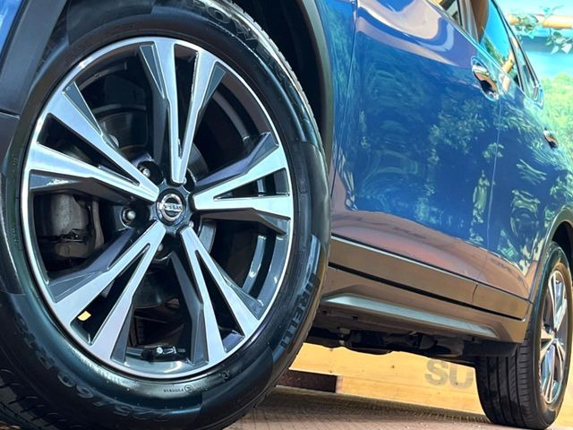 �y����18�C���`�A���~�z�C�[���z�O�ςɃ}�b�`���������A���~�z�C�[���𑕒����Ă���܂��B�e��ЊO�A���~�z�C�[����A�X�^�b�h���X�^�C�����戵�����Ă���܂��B���񂲑��k����������