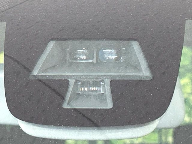 �y�X�Y�L ���[�_�[�u���[�L�T�|�[�g�z���s���ɑO���̎ԗ�����F�����A�Փ˂������Ȏ��͌x��ƃu���[�L�ŏՓˉ���Ɣ�Q�y�����A�V�X�g�B�����S�Ƀh���C�u�����y���݂��������܂��B