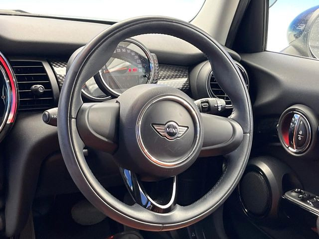 ���n���h�����̃X�������Ȃ��A���ꂢ�ȏ�Ԃ��ێ����Ă���܂��B�e�X�C�b�`���̓�����m�F�ς݂ł��B