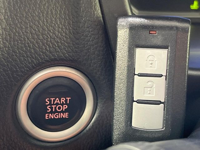 �y�I�y���[�V�����L�[�z�J�o����|�P�b�g�ɓ��ꂽ�܂܂ł��h�A�̎{���E�������\�ȃX�}�[�g�L�[�𑕔��B�G���W���̃I���E�I�t�����J�M�����o���K�v����������Ƃ��Ă��֗��ł���