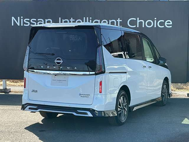 セレナ1.4 e-4ORCE ハイウェイスターV 4WD