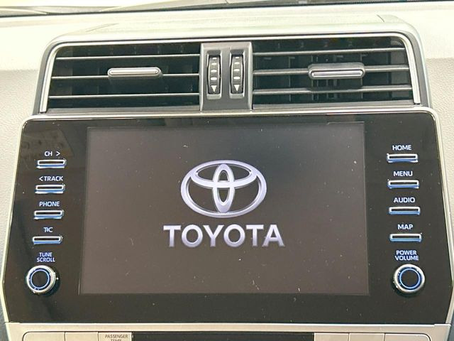 【9インチ ディスプレイオーディオ】大画面ディスプレイへお持ちのスマートフォンと連携して、ナビやbluetoothでの音楽再生が可能です♪デザインはもちろん操作性も良好!別途ナビ機能の取付可能です♪