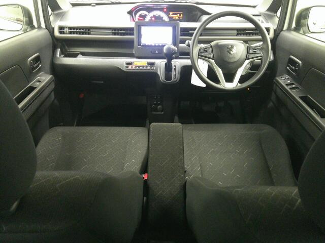 ���O���̐��|�E�{�f�B�R�[�e�B���O��CAR�N���[�j���O���Ǝ҂��{�H�������܂��̂ő�ϐ����B�I���b�N�X�����Ԃł݂͂Ȃ��܂ɉ��K�ȃh���C�u�����񑩁B