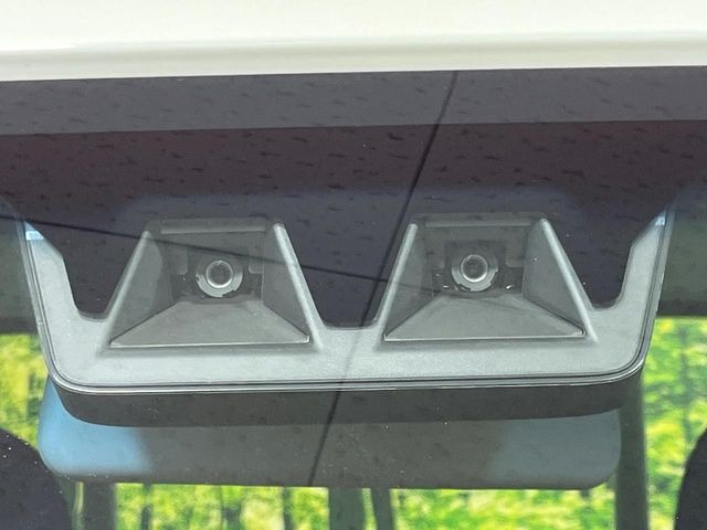 �y�X�}�[�g�A�V�X�g�z���s���ɑO���̎ԗ�����F�����A�Փ˂������Ȏ��͌x��ƃu���[�L�ŏՓˉ���Ɣ�Q�y�����A�V�X�g�B�����S�Ƀh���C�u�����y���݂��������܂��B