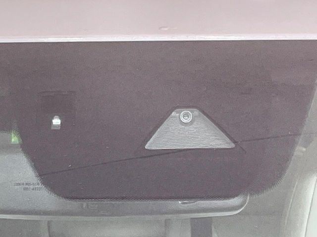 �y�X�}�[�g�V�e�B�u���[�L�T�|�[�g�z�ᑬ���s���ɑO���̎ԗ�����F�����A�Փ˂������Ȏ��͌x��ƃu���[�L�ŏՓˉ���Ɣ�Q�y�����A�V�X�g�B�����S�Ƀh���C�u�����y���݂��������܂��B