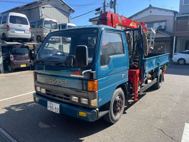 タイタンクレーン