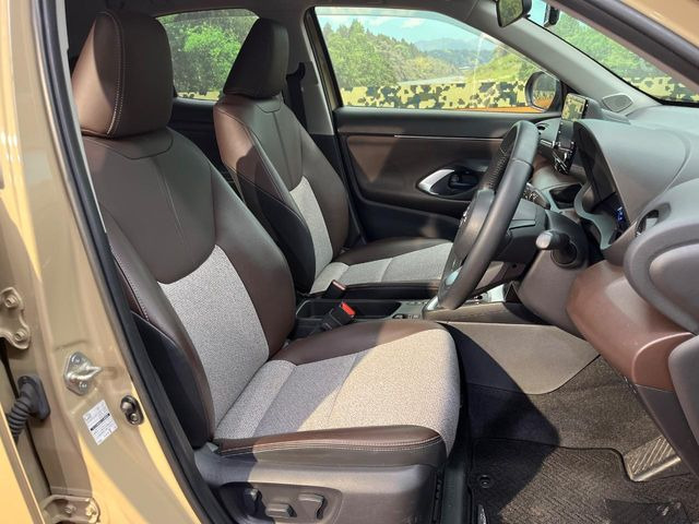 �y�n�[�t���U�[�V�[�g�z�������ƍ���S�n�𗼗������l�C�̃V�[�g���w�ʁE���ʂ̃t�@�u���b�N�f�ނ́A�ʋC���̗ǂ��⊊��ɂ����ɗD��Ă��܂��B�C���╞���ɍ��E���ꂸ���K�ɂ���肢�������܂��B