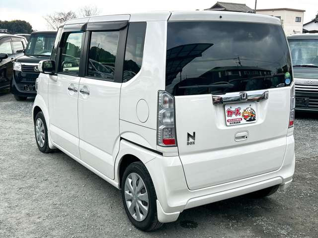 ���X�ł͌y�����Ԃ��畁�ʎԂ܂ŕ��L���I�[�����[�J�[�̎Ԏ�E�F�E�O���[�h��L�x�ɑ����Ă���܂��B