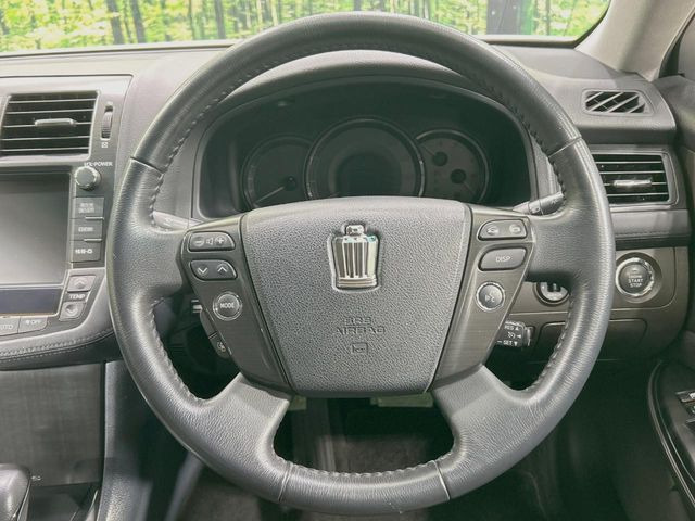 �y�����v�����X�e�A�����O�z�㎿�Ȋv���g�p���邱�ƂŁA��ɂ����������݂ƂĂ��^�]���₷���n���h���ł���