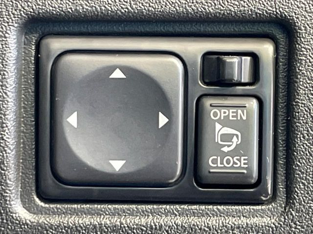 �y�d���i�[�~���[�z�T�C�h�~���[�͓d���i�[���ƂȂ��Ă���A�������ԏ�ł��L�Y�������X�N��}�����܂��B