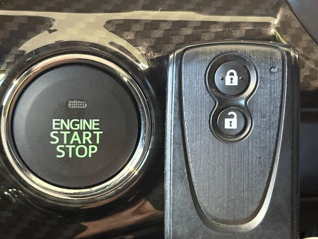 �y�L�[�t���[�V�X�e���z�J�o����|�P�b�g�ɓ��ꂽ�܂܂ł��h�A�̎{���E�������\�ȃX�}�[�g�L�[�𑕔��B�G���W���̃I���E�I�t�����J�M�����o���K�v����������Ƃ��Ă��֗��ł���