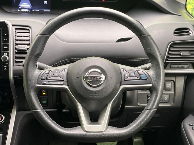 �y�����v�����X�e�A�����O�z�㎿�Ȋv���g�p���邱�ƂŁA��ɂ����������݂ƂĂ��^�]���₷���n���h���ł���