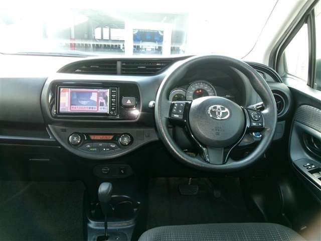 ヴィッツ1.5 ハイブリッド F