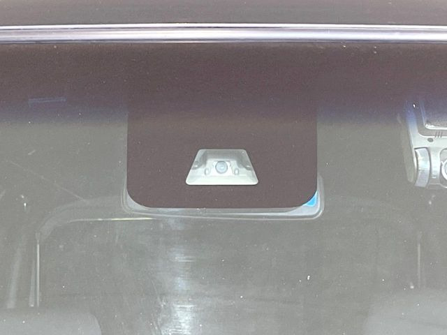 �y�X�}�[�g�A�V�X�g�z���s���ɑO���̎ԗ�����F�����A�Փ˂������Ȏ��͌x��ƃu���[�L�ŏՓˉ���Ɣ�Q�y�����A�V�X�g�B�����S�Ƀh���C�u�����y���݂��������܂��B