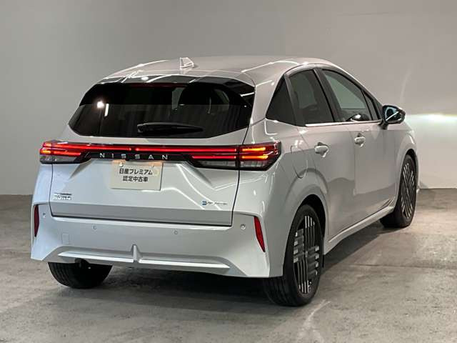 ノートオーラ1.2 G レザーエディション